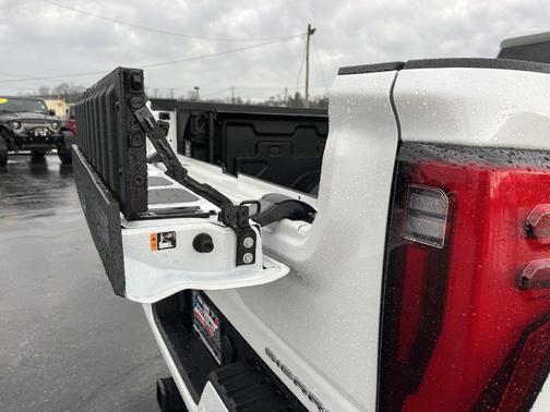 2024 GMC Sierra 2500 Denali