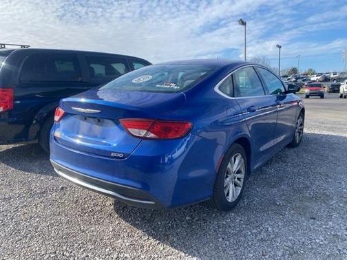 2015 Chrysler 200 Limited