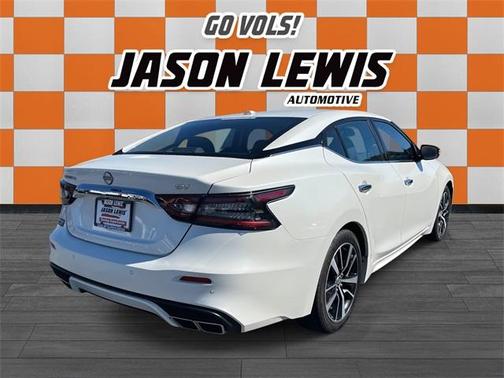 2023 Nissan Maxima SV