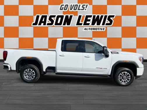 Summit White 2022 GMC Sierra 2500 AT4