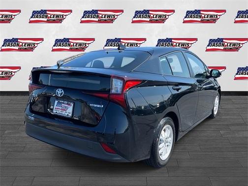 2021 Toyota Prius LE