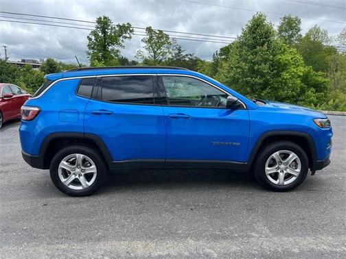 2024 Jeep Compass Latitude