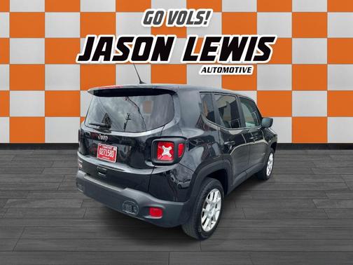 Black Clearcoat 2023 Jeep Renegade Latitude