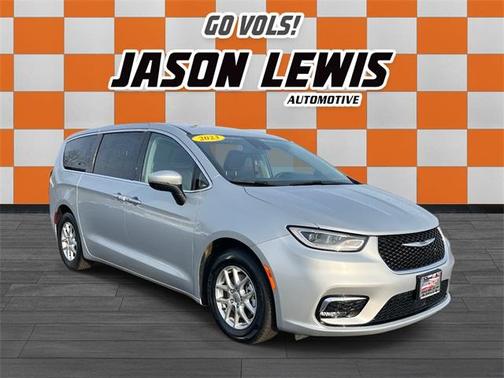 2023 Chrysler Pacifica Touring-L