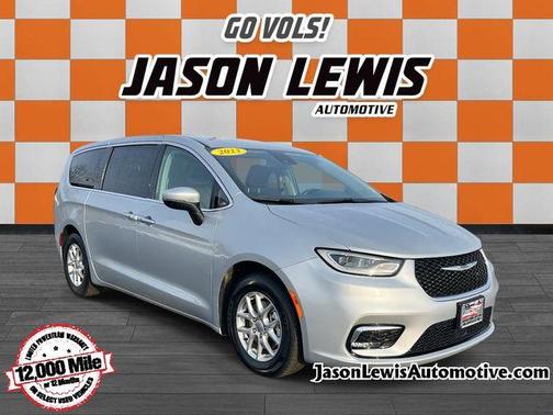 2023 Chrysler Pacifica Touring-L