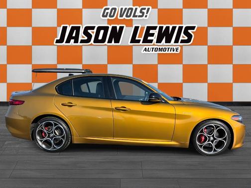 2023 Alfa Romeo Giulia Veloce