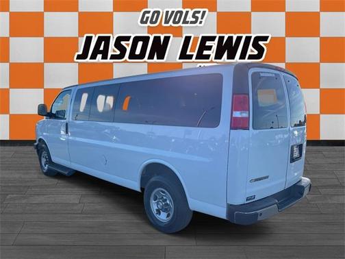 2022 Chevrolet Express 3500 LT