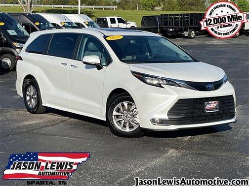 2023 Toyota Sienna XLE
