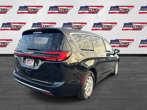 2024 Chrysler Pacifica Touring-L