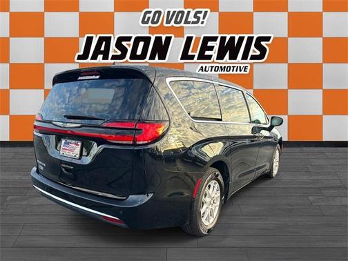 2024 Chrysler Pacifica Touring-L