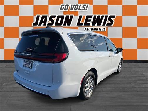 2024 Chrysler Pacifica Touring-L