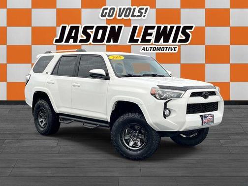 Super White 2019 Toyota 4Runner SR5
