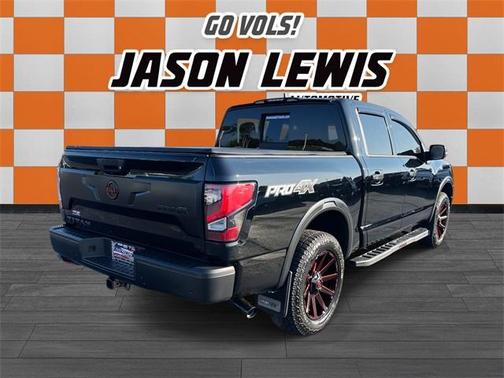 2024 Nissan Titan PRO-4X