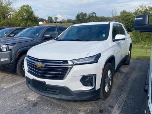 2022 Chevrolet Traverse LT Cloth