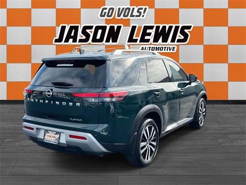 2023 Nissan Pathfinder Platinum