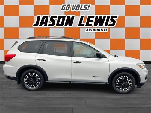 2020 Nissan Pathfinder SL