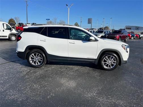 2023 GMC Terrain SLT