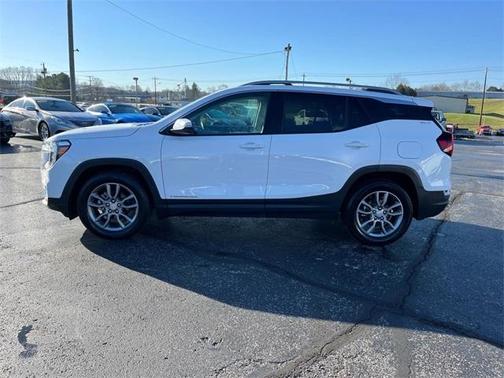 2023 GMC Terrain SLT