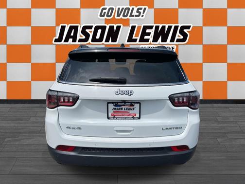 Bright White Clearcoat 2024 Jeep Compass Limited