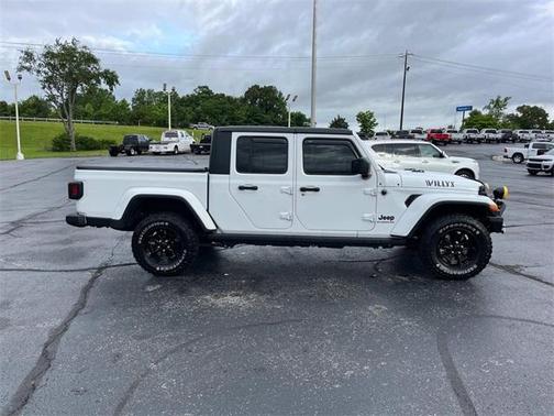 2022 Jeep Gladiator Sport