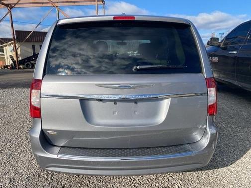 2013 Chrysler Town & Country Touring