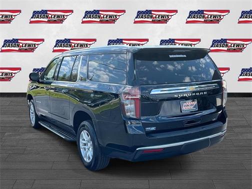 2023 Chevrolet Suburban LT