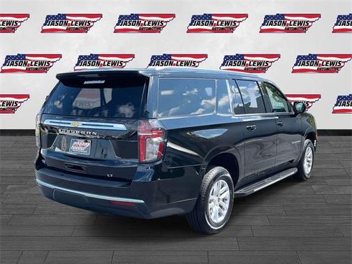 2023 Chevrolet Suburban LT