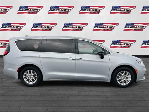 2024 Chrysler Pacifica Touring-L