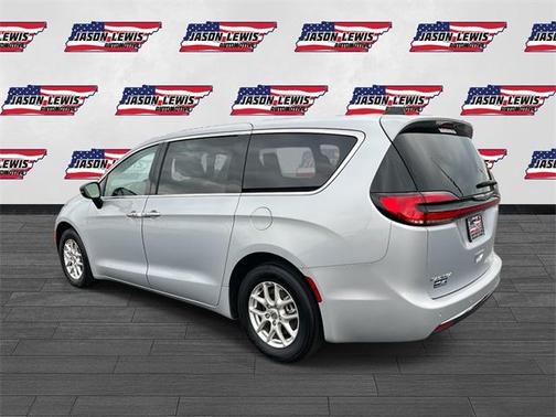 2024 Chrysler Pacifica Touring-L