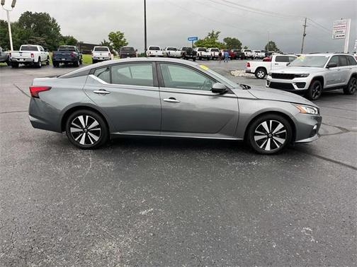 2021 Nissan Altima 2.5 SV