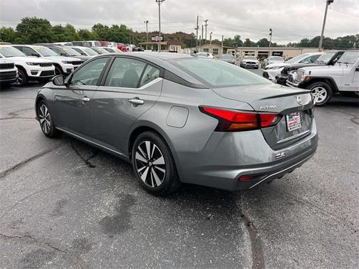 2021 Nissan Altima 2.5 SV