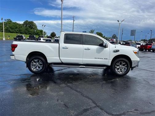 2018 Nissan Titan XD SL