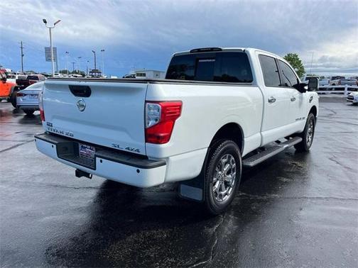 2018 Nissan Titan XD SL