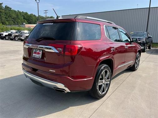 2018 GMC Acadia Denali