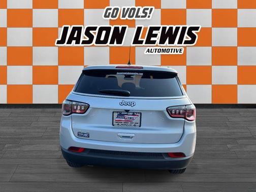 Silver Zynith 2025 Jeep Compass Sport