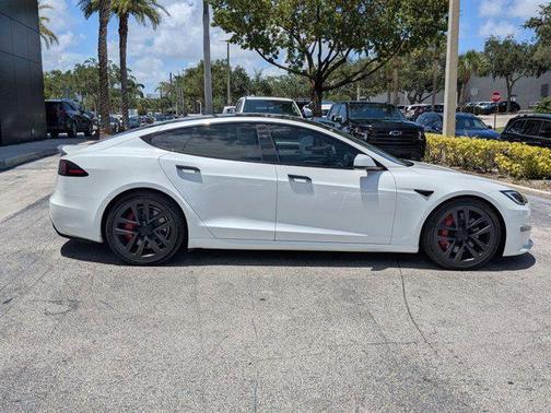 2024 Tesla Model S Plaid