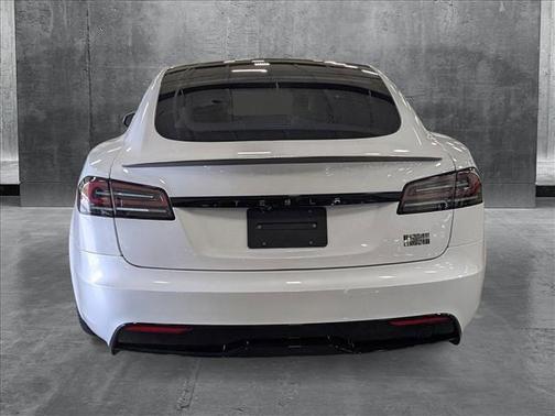 2024 Tesla Model S Plaid