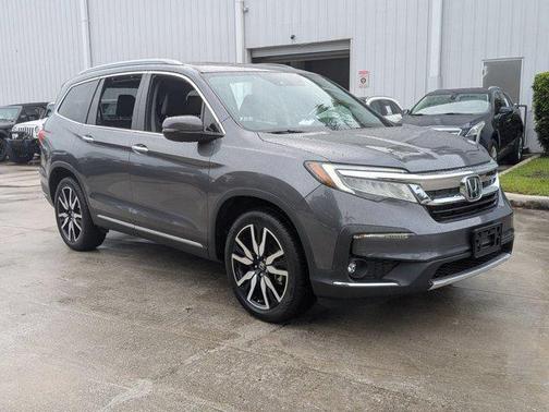 2019 Honda Pilot Touring 8-Passenger