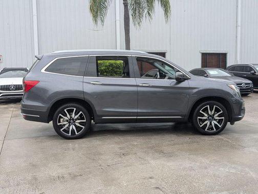 2019 Honda Pilot Touring 8-Passenger