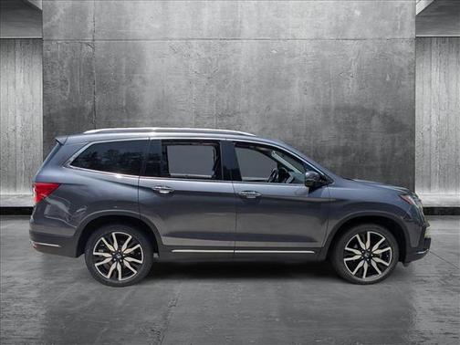 2019 Honda Pilot Touring 8-Passenger