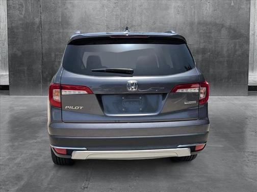 2019 Honda Pilot Touring 8-Passenger