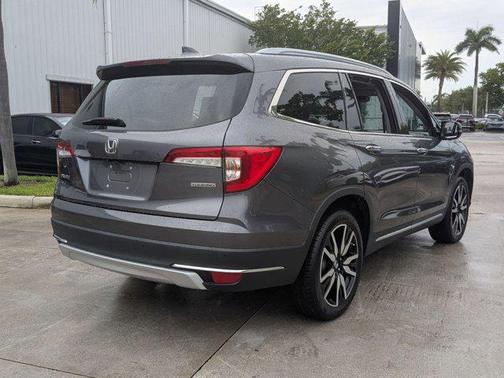 2019 Honda Pilot Touring 8-Passenger