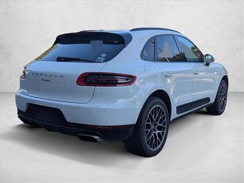 2018 Porsche Macan AWD