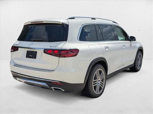 2026 Mercedes-Benz GLS 450 4MATIC