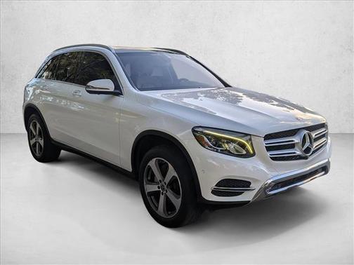 Polar White 2018 Mercedes-Benz GLC 300 4MATIC