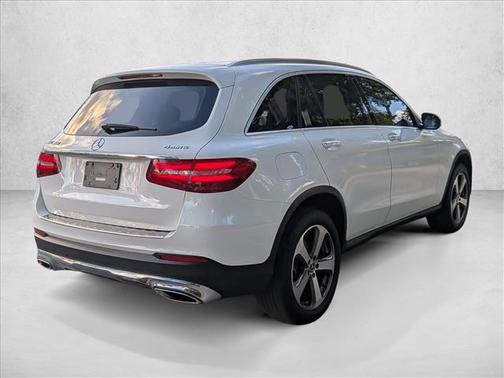 Polar White 2018 Mercedes-Benz GLC 300 4MATIC