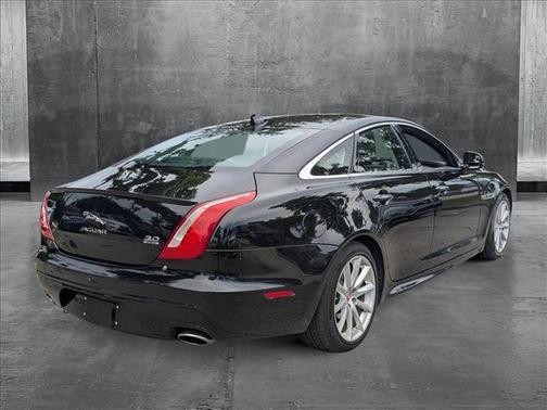 2016 Jaguar XJ XJ R-Sport