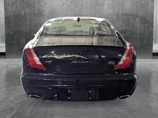 2016 Jaguar XJ XJ R-Sport