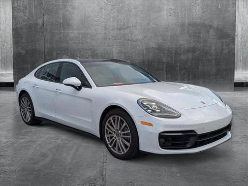 2023 Porsche Panamera Platinum Edition