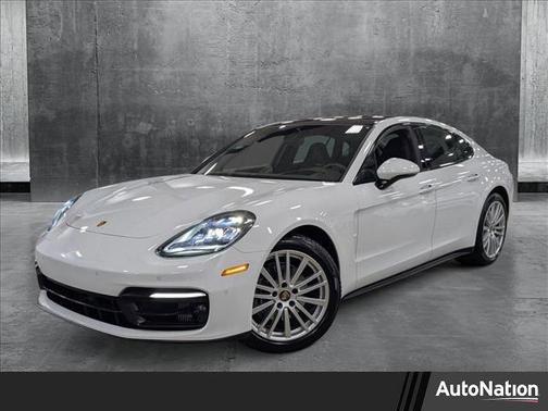 2023 Porsche Panamera Platinum Edition